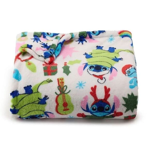 Disney Lilo &  Stitch Christmas oversized plush throw blanket 5ft × 6ft - Picture 1 of 3